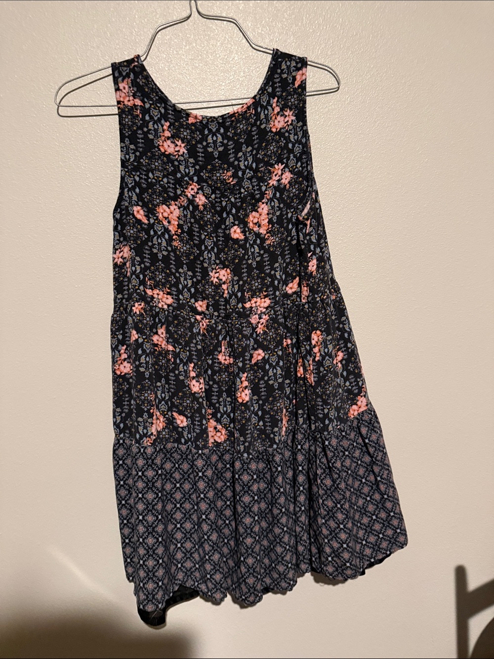 Dress Subcategory Classification - Picture 3 of 3